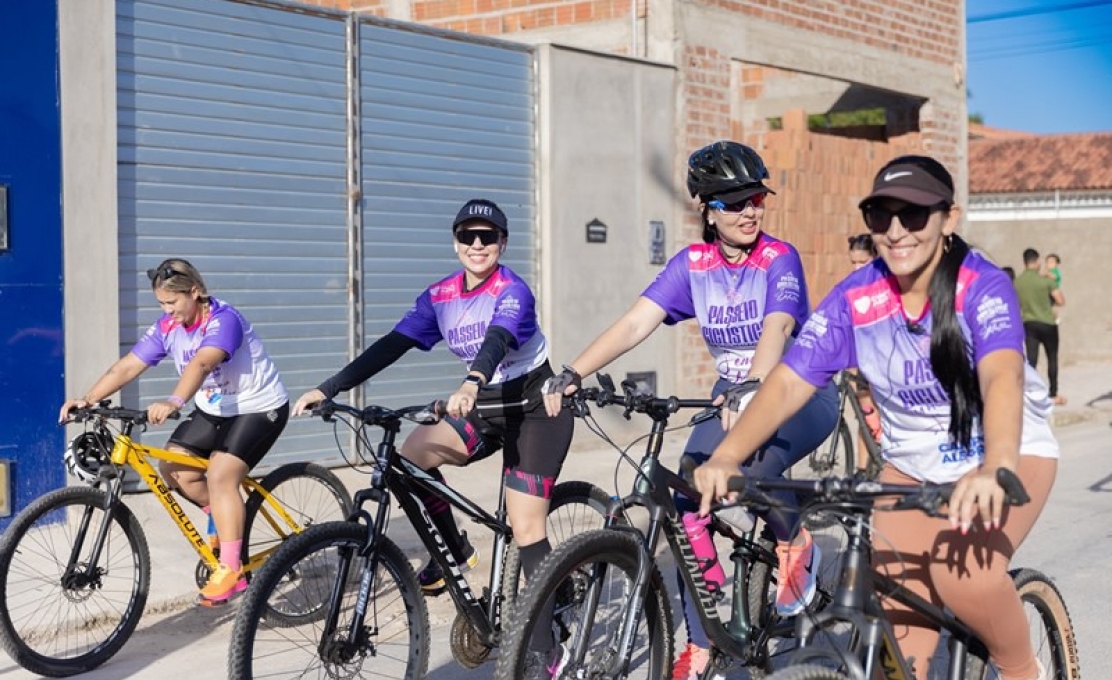 Mais de 500 de mulheres participaram do Passeio Ciclístico em homenagem a Semana da Mulher 202...