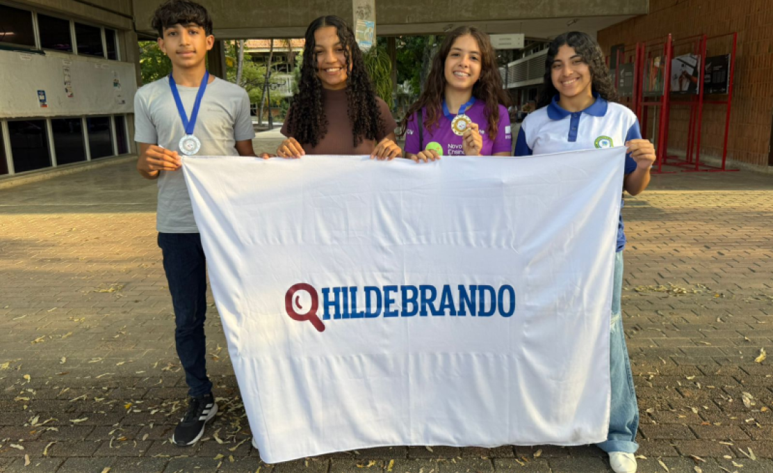 Alunos da Rede Pública Municipal de Ensino recebem premiação pela Olimpíada Alagoana de Mat...