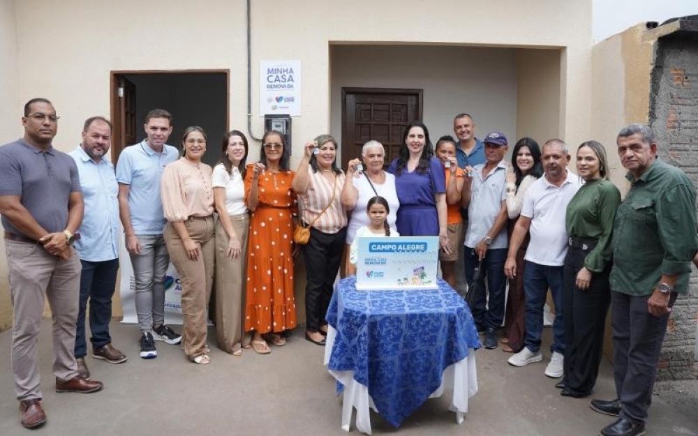 Prefeitura de Campo Alegre realizou as entregas de mais 05 Casas pelo Programa Minha casa Renovada
