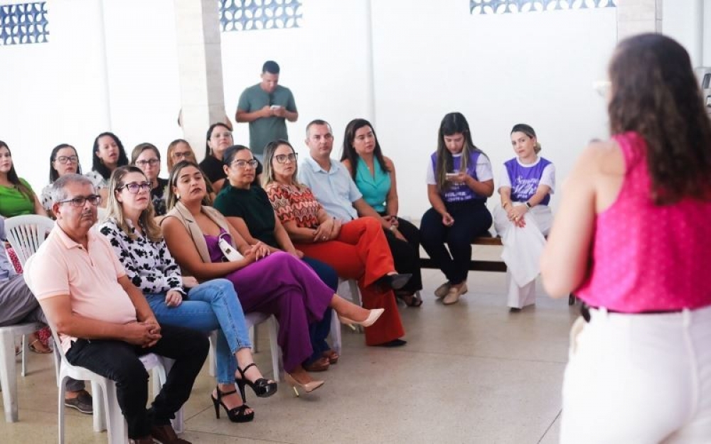 Encontro reúne representantes da Sociedade Civil para debater o compromisso com os direitos das mulheres