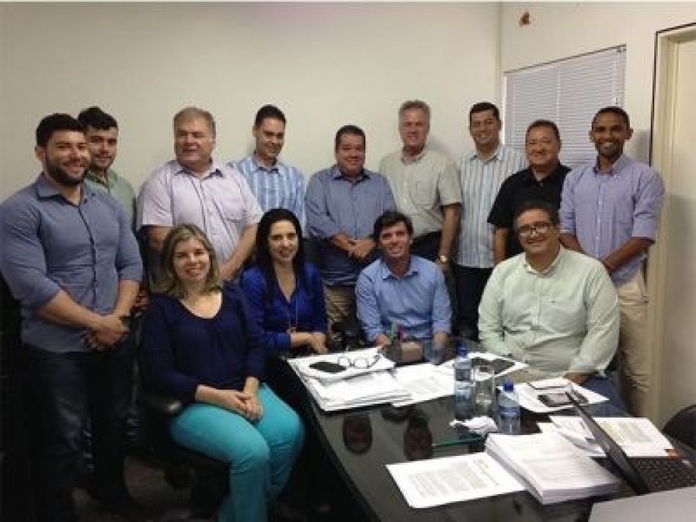 Municípios do Conisul pactuam cronograma para encerramento dos lixões da Região Sul