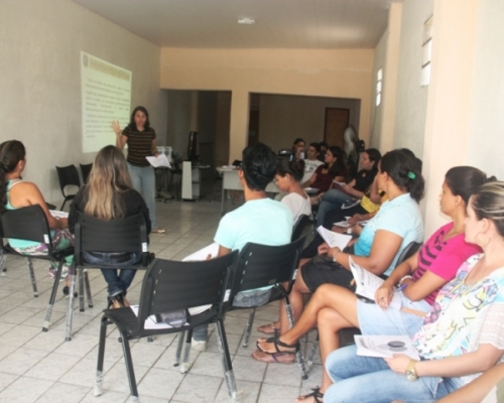Membros do Projovem Adolescente participam de capacitação