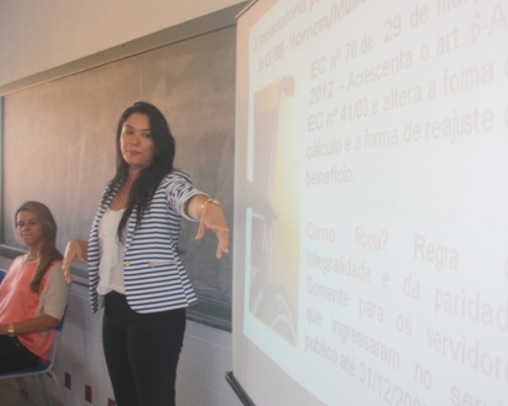 Equipe do FAPEN realiza palestra aos servidores para apresentação dos benefícios do órgão 