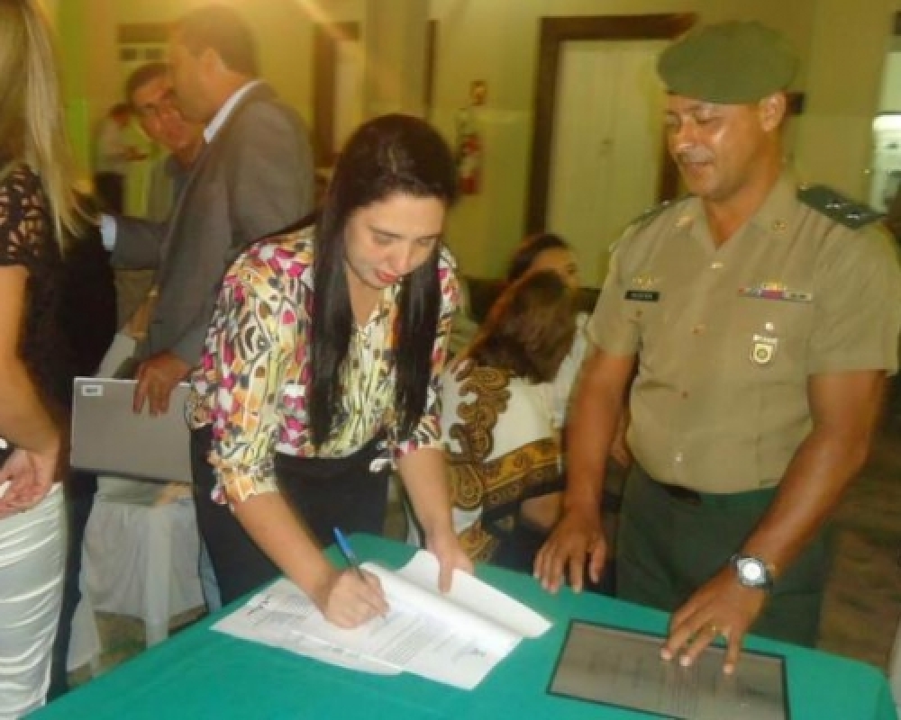 Prefeita Pauline Pereira toma posse como presidente da Junta Militar de Campo Alegre