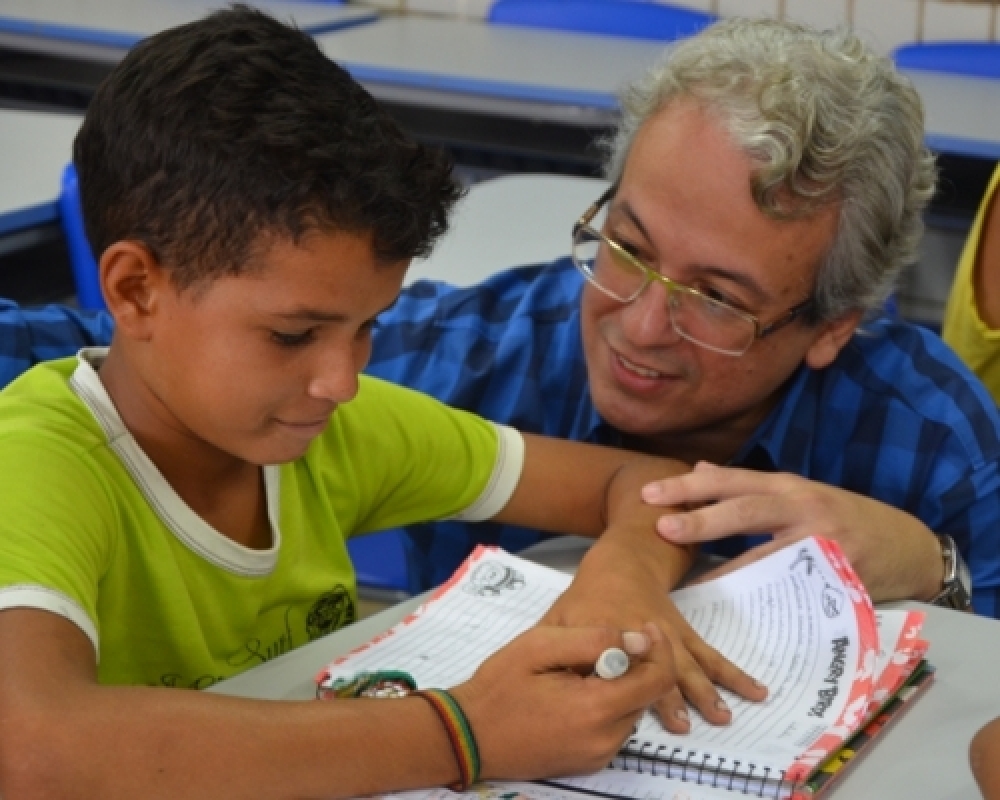 Secretario Adriano Soares visitou escolas estaduais reformadas em Campo Alegre