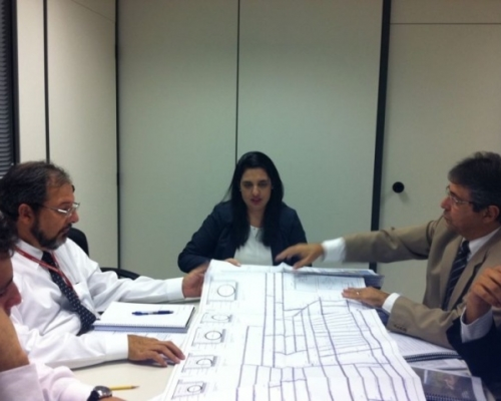 Prefeita Pauline Pereira participou em Brasília de pré seleção para obras do PAC 2