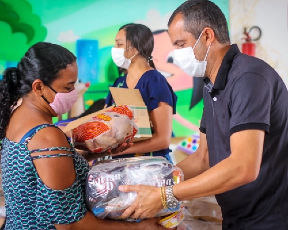 Prefeitura de Campo Alegre realizou a distribuição de 3 mil cestas básicas na semana do Natal