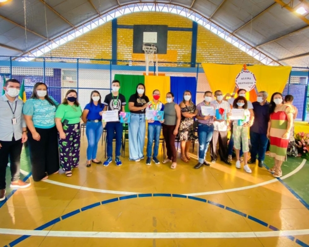 Estudantes de Campo Alegre recebem premiação pelos resultados em Melhor Proficiência 