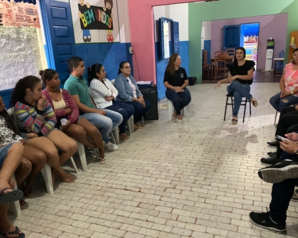 Jovens do NUCA participaram de encontro sobre a Campanha de enfrentamento ao trabalho infantil 