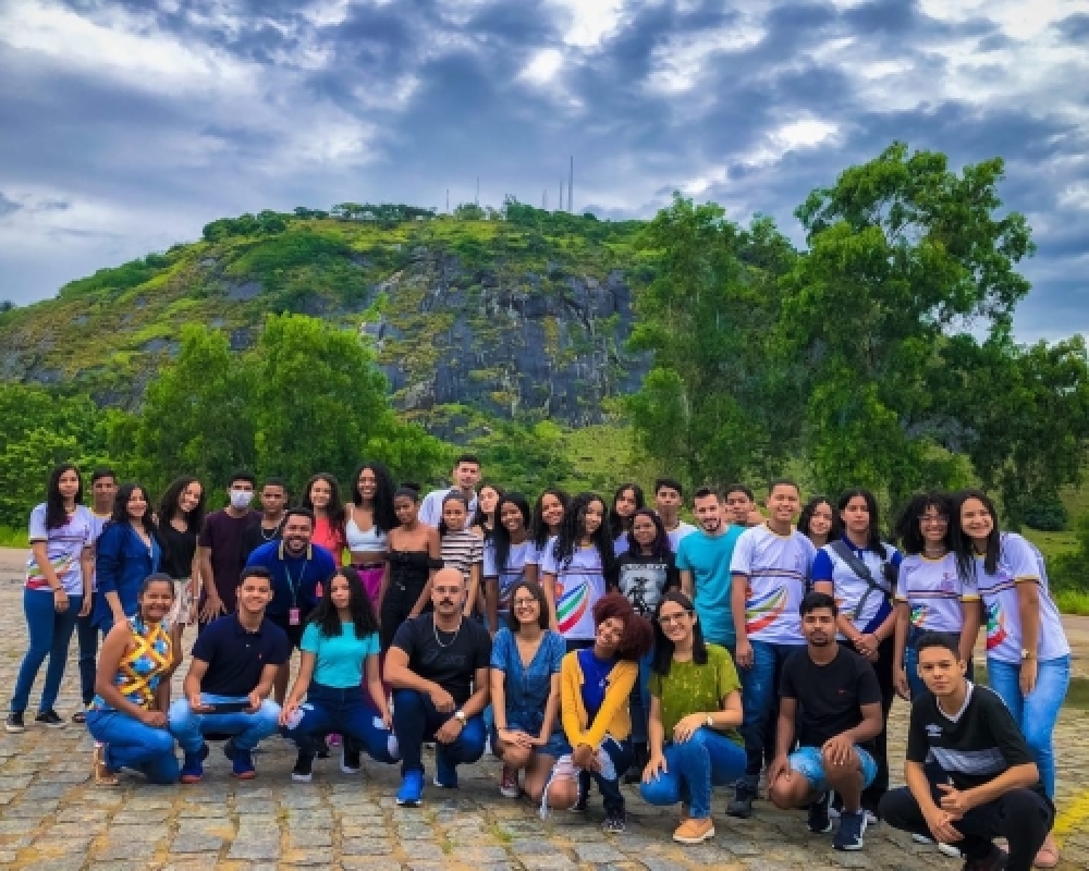 Prefeitura de Campo Alegre promove passeio a Serra da Barriga para jovens do município