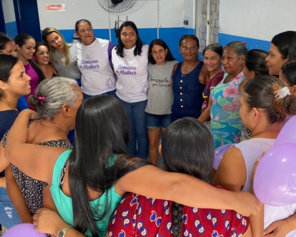 Semana da Mulher: Secretarias promovem palestra para o Grupo de Mulheres assistido pela equipe do CR