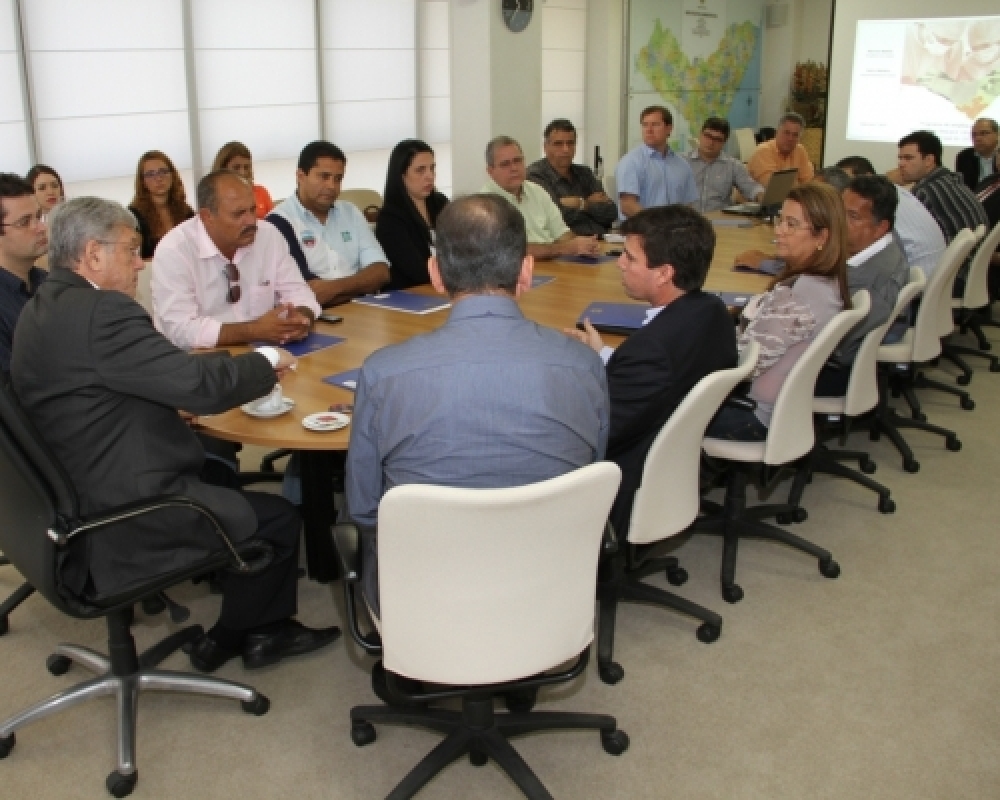 Prefeita Pauline Pereira participou de reunião do Conisul em Maceió
