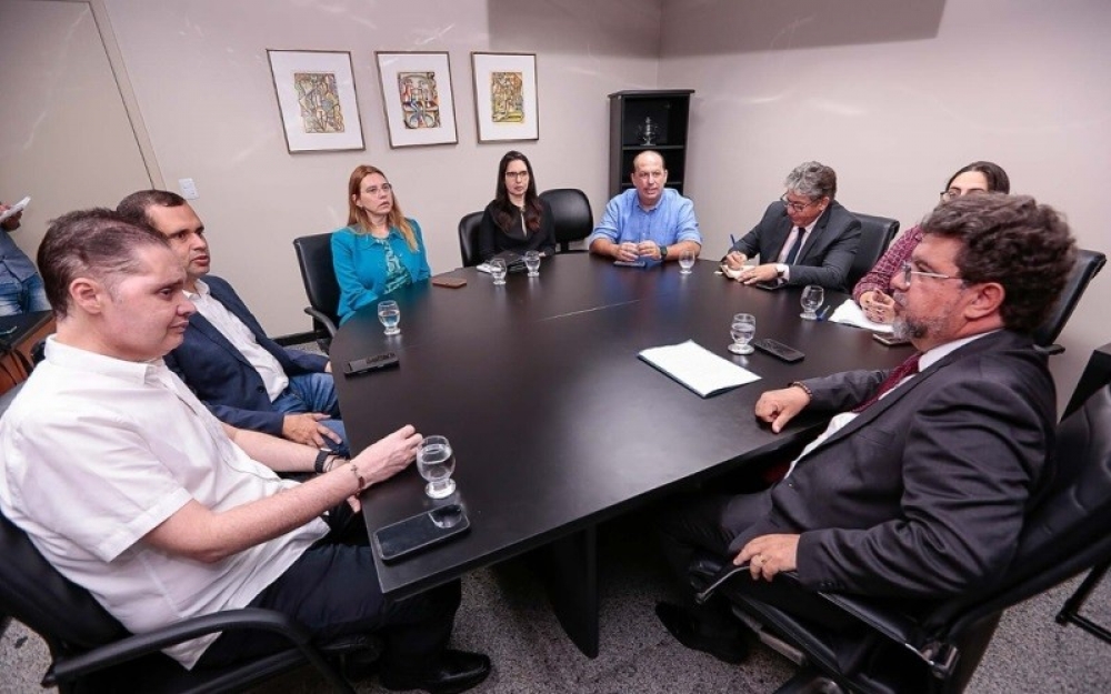 Prefeita Pauline Pereira participa de reunião no TJAL sobre os Programas Moradia Legal e Rural Legal