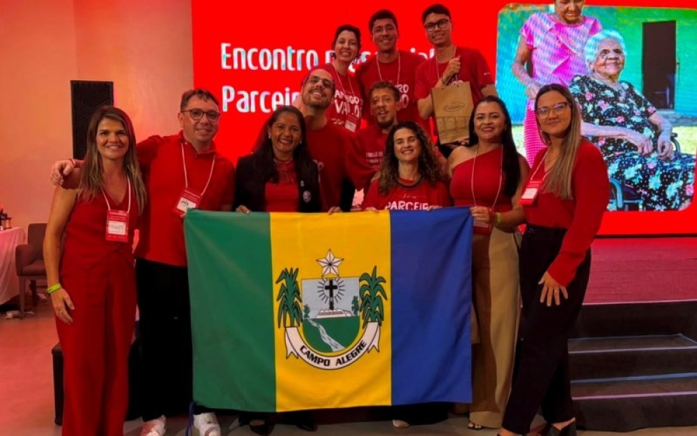 Representantes de Campo Alegre participam do Encontro Nacional 'Parceiro do Idoso' em Pernambuco