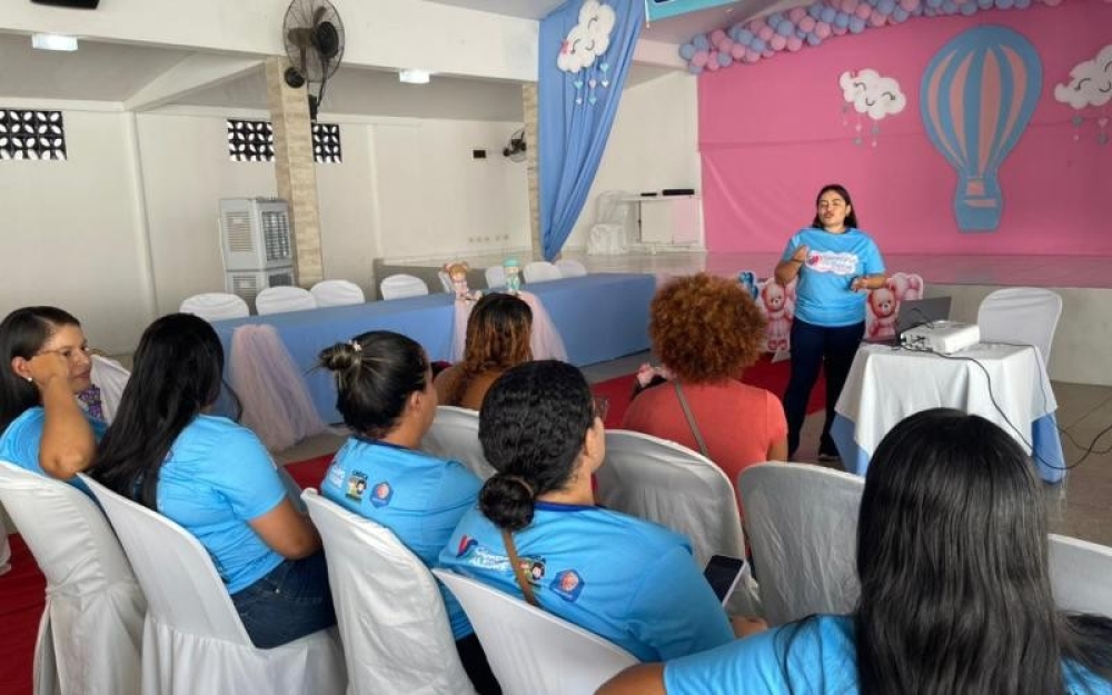 Programa Criança Feliz realizou roda de conversa sobre o tema “Cuidados com a Criança desde a gestação” 