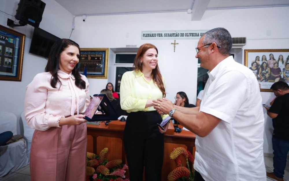 Prefeito Nicolas Pereira participou de sessão solene em Homenagem ao Dia Internacional da Mulher