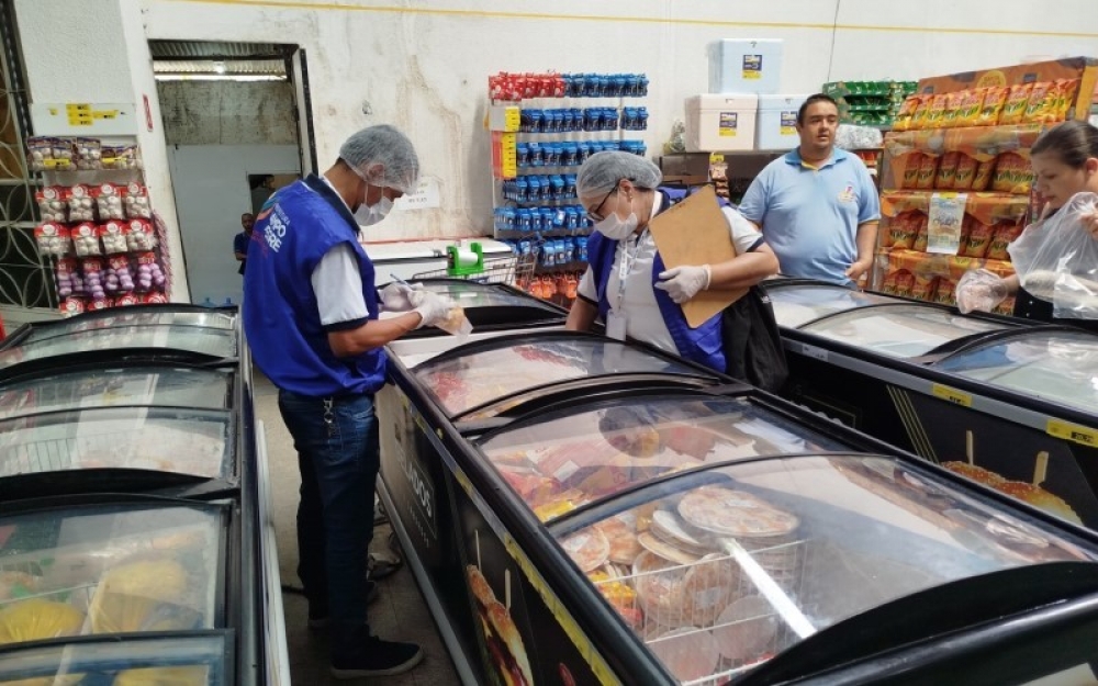 Equipe da Vigilância Sanitária realiza visitas técnicas em estabelecimentos comerciais de Campo Alegre