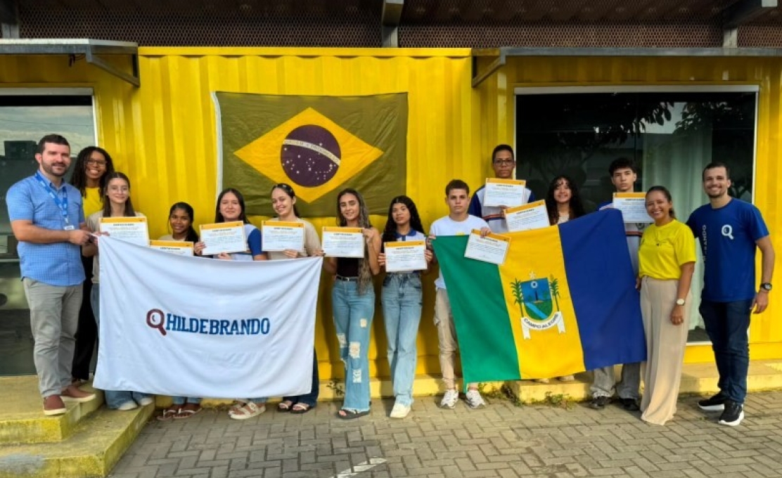 Escola Monsenhor Hildebrando Veríssimo Guimarães fortalece educação tecnológica com partic...