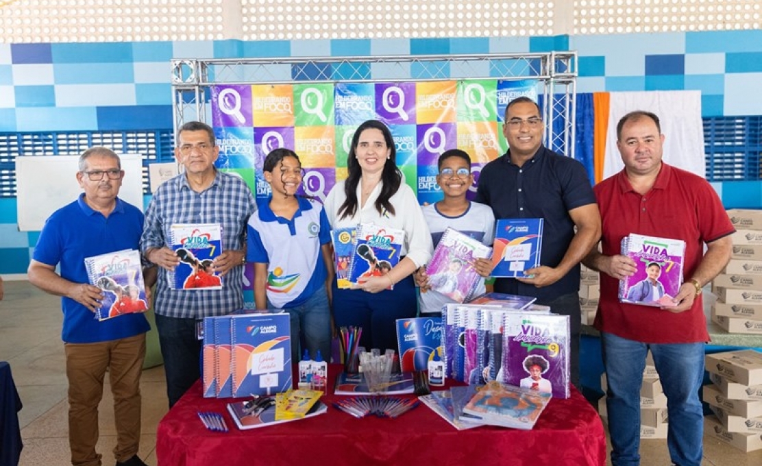 Prefeitura de Campo Alegre realiza entrega de Livros Didáticos Kits Escolares para os alunos d...