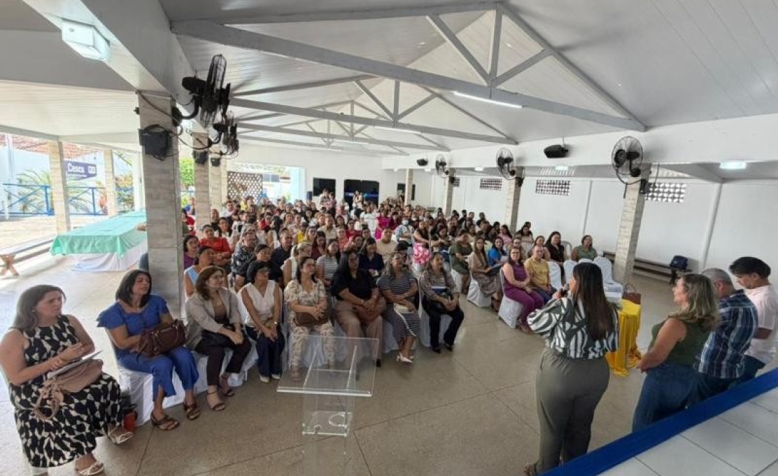 Secretaria de Educação realiza primeira reunião com gestores Escolares para Alinhamento do A...